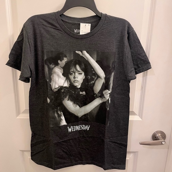Brand New Wednesday Addams T Shirt Black Size Medium - Picture 4 of 5
